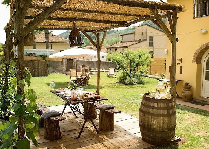 Rustico Dora * Camaiore